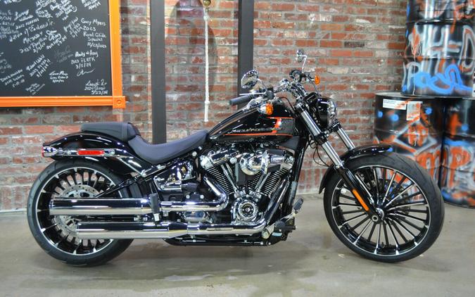 2024 Harley-Davidson Breakout 117 Vivid Black