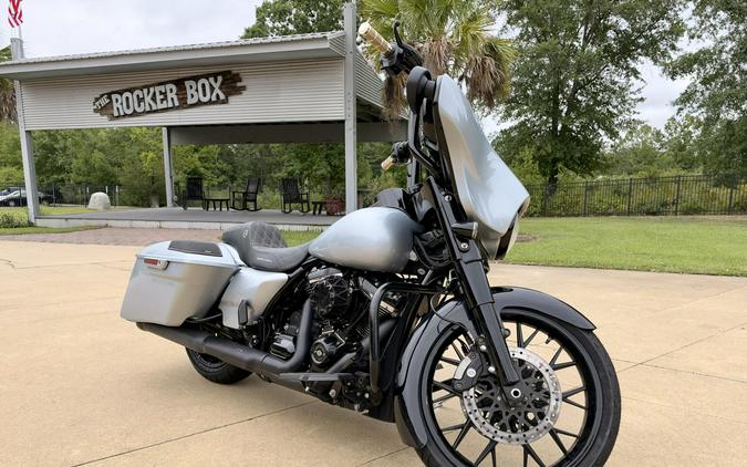 2019 Harley-Davidson Street Glide Special Barracuda Silver