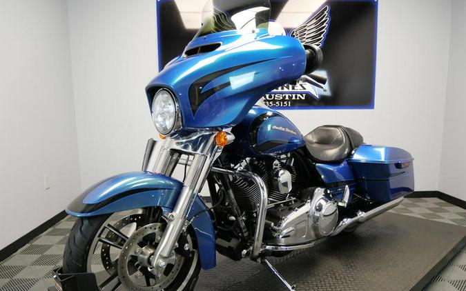 2014 Harley-Davidson® FLHX - Street Glide®