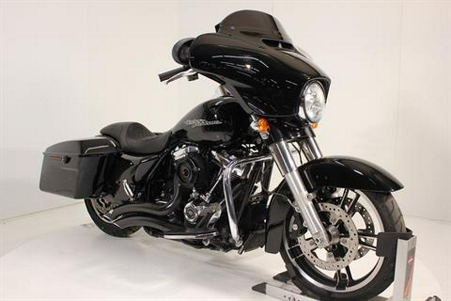 2017 Harley-Davidson Street Glide® Special