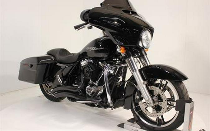 2017 Harley-Davidson Street Glide® Special