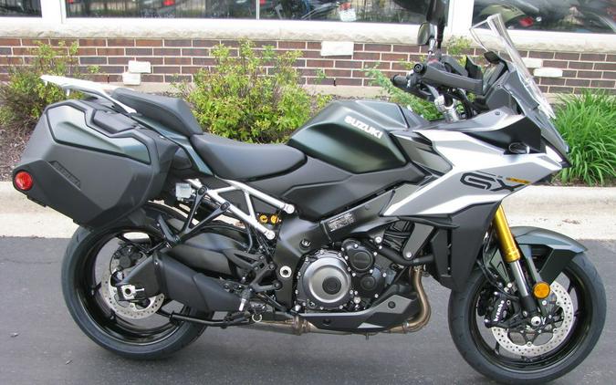 2024 Suzuki GSX-S1000GX Plus