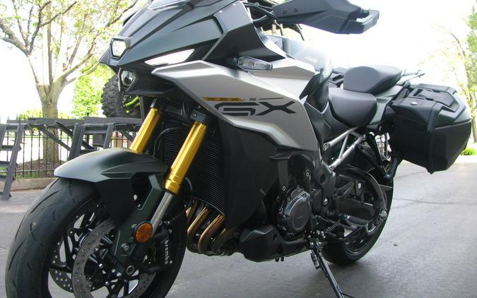 2024 Suzuki GSX-S1000GX Plus