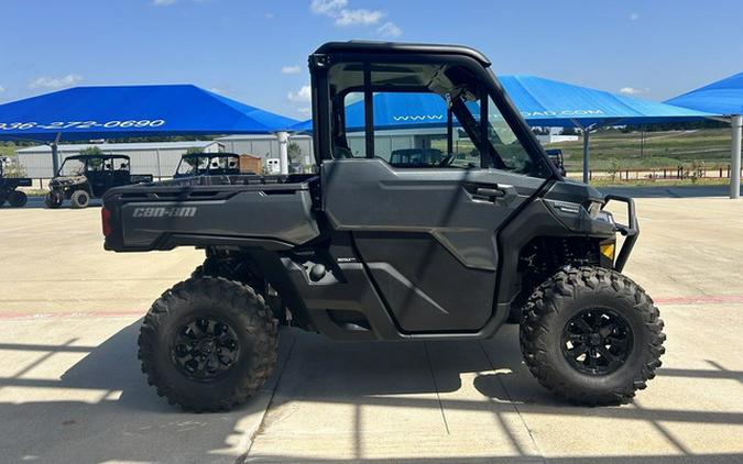 2024 Can-Am Defender Limited HD10