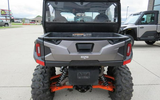 2017 Polaris® GENERAL™ 1000 EPS Deluxe Titanium Matte Metallic