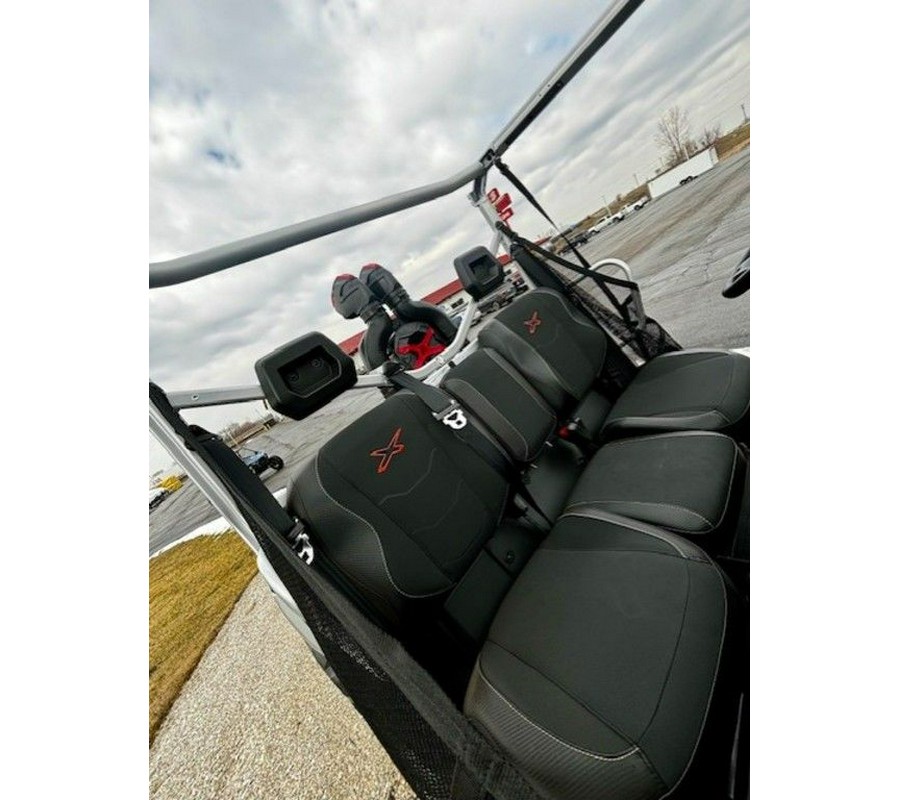 2025 Can-Am® Defender X mr HD10 Hyper Silver & Legion Red