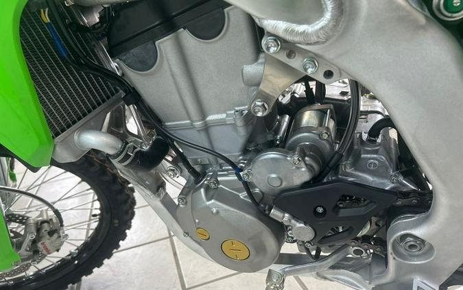 2025 Kawasaki KX 450 LIME