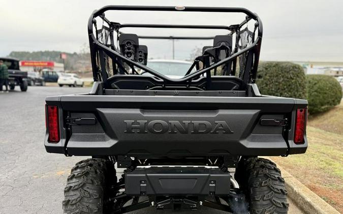 2025 Honda® Pioneer 1000-6 Deluxe Crew