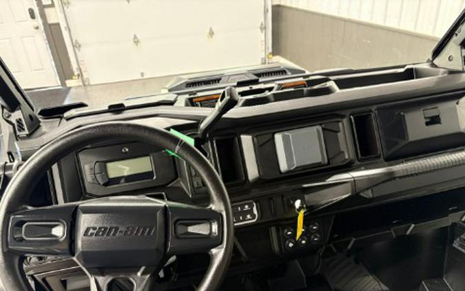 2026 Can-Am DEFENDER MAX XT HD11