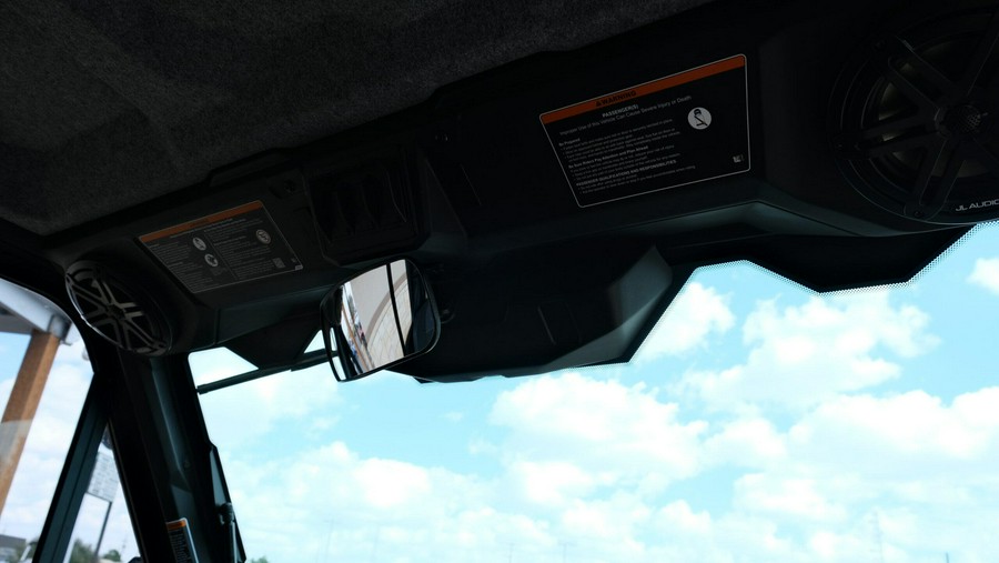 2026 CAN-AM DEFENDER MAX LIMITED CAB HD11