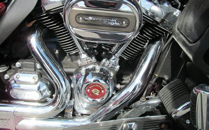 2023 Harley-Davidson FLHTCUTGAN - Tri Glide Ultra Anniversary Edition