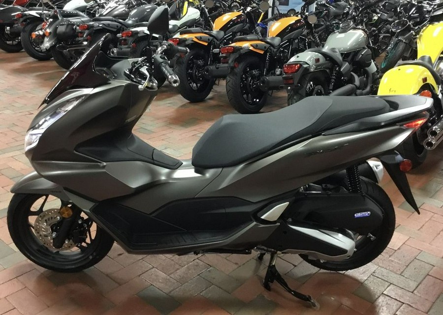 2023 Honda® PCX