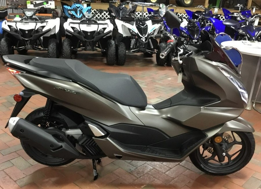 2023 Honda® PCX