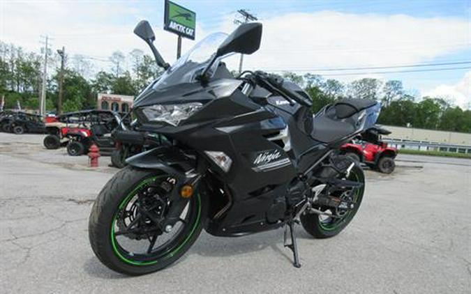 2022 Kawasaki Ninja 400 ABS