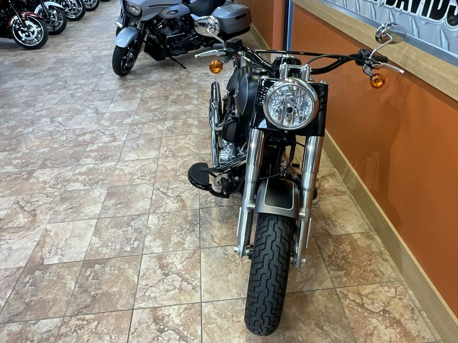 2017 Harley-Davidson® FLS - Softail® Slim®