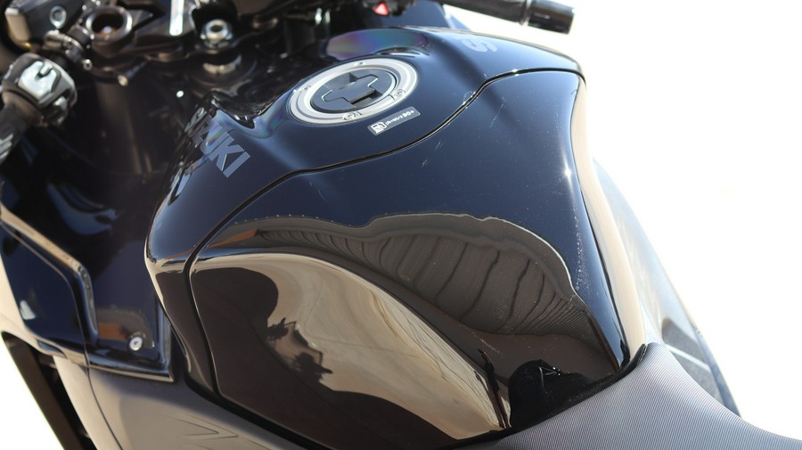 2025 SUZUKI HAYABUSA