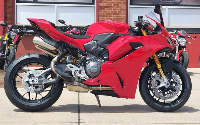 2026 Ducati Panigale V2 S
