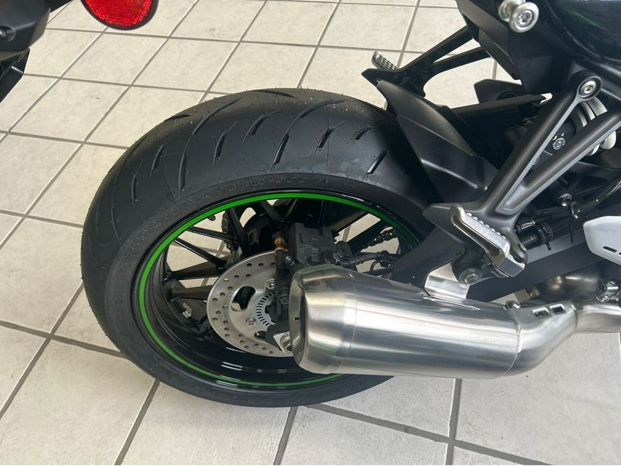 2025 Kawasaki Z900RS CAFE ABS EBONY