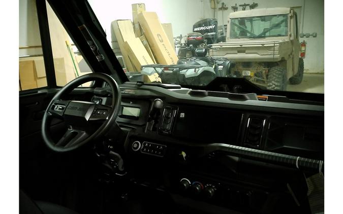 2026 Can-Am Defender MAX XT CAB HD11