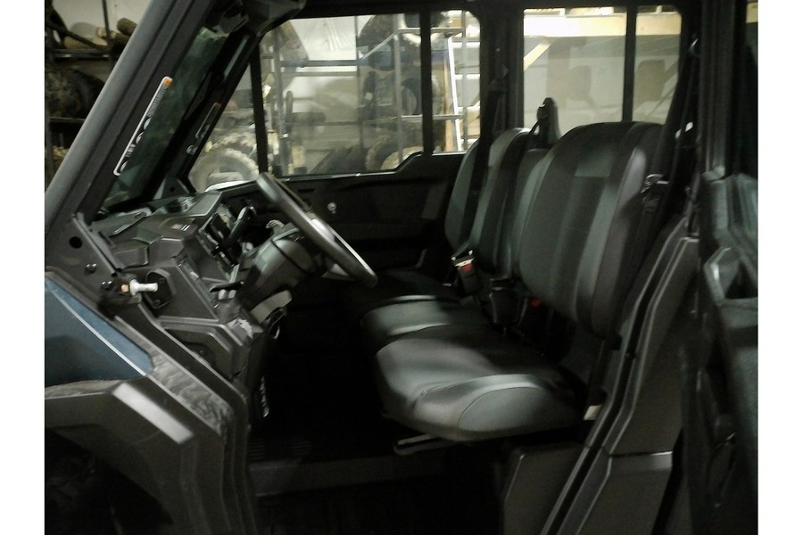 2026 Can-Am Defender MAX XT CAB HD11