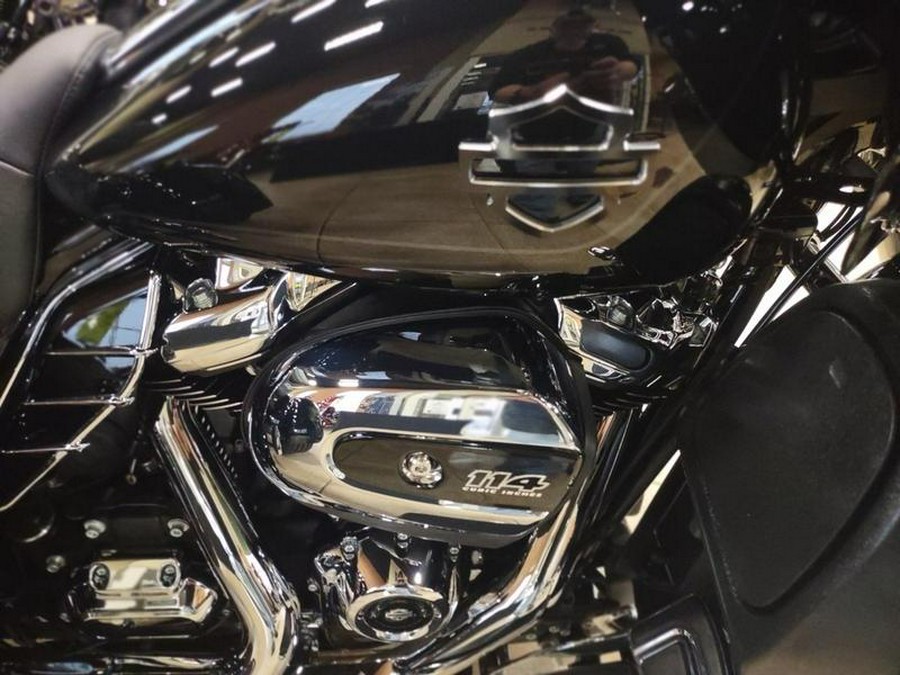 2023 Harley-Davidson® FLTRT - Road Glide® 3