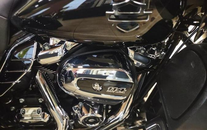 2023 Harley-Davidson® FLTRT - Road Glide® 3