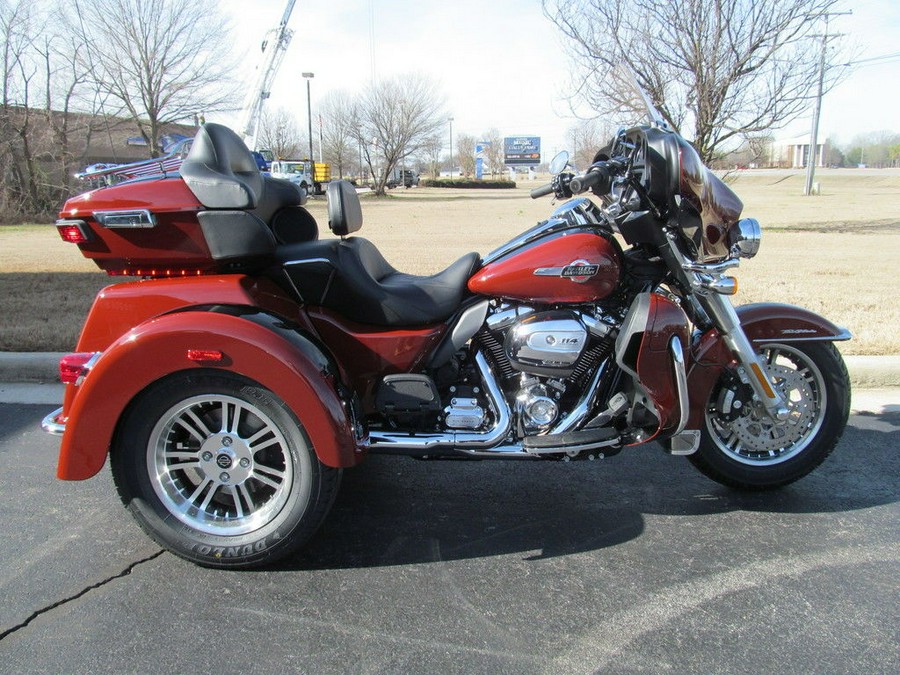 2024 Harley-Davidson® FLHTCUTG - Tri Glide® Ultra