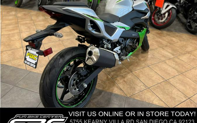 2024 Kawasaki Z7 Hybrid ABS