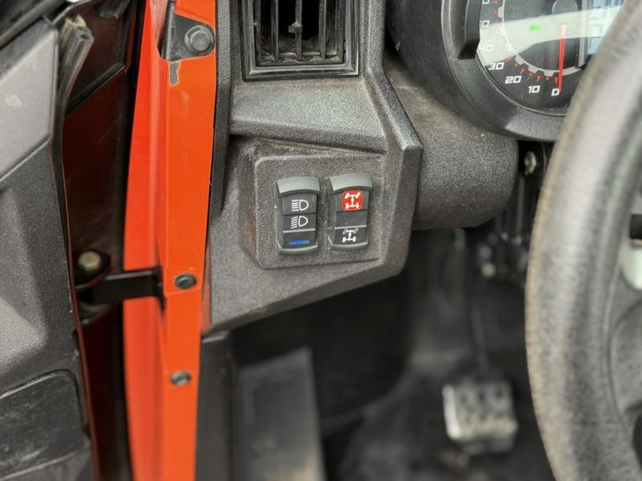 2016 Polaris® General™ 1000 EPS Deluxe Orange Burst