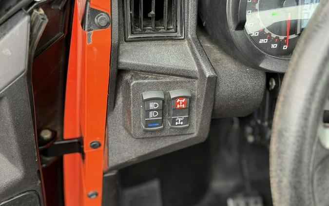 2016 Polaris® General™ 1000 EPS Deluxe Orange Burst