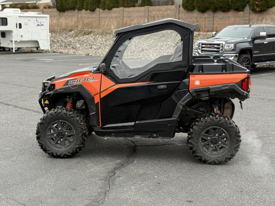 2016 Polaris® General™ 1000 EPS Deluxe Orange Burst