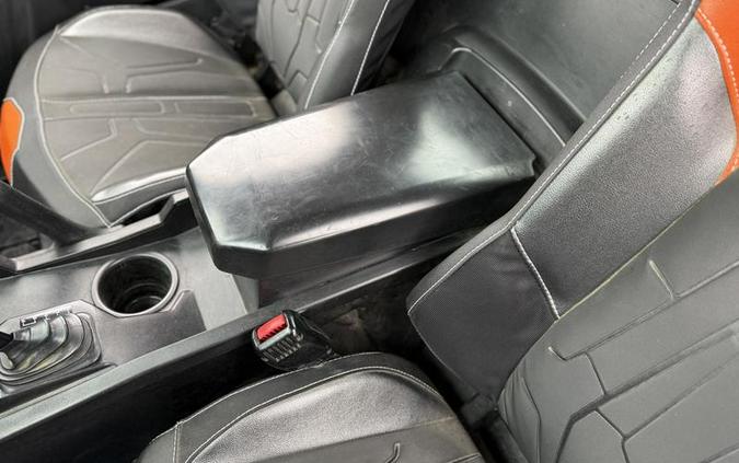 2016 Polaris® General™ 1000 EPS Deluxe Orange Burst