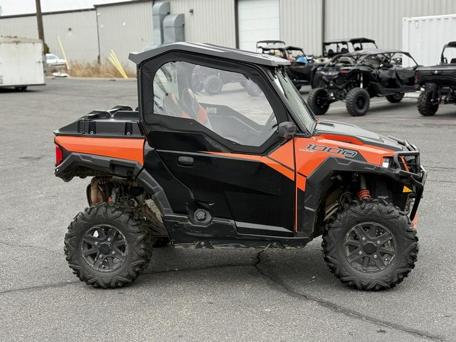 2016 Polaris® General™ 1000 EPS Deluxe Orange Burst