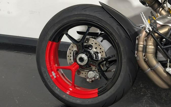 2025 Ducati Hypermotard 950 RVE