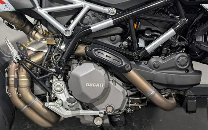 2025 Ducati Hypermotard 950 RVE