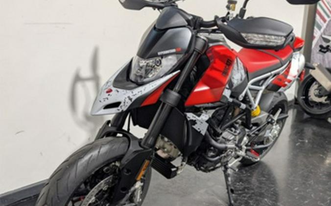 2025 Ducati Hypermotard 950 RVE