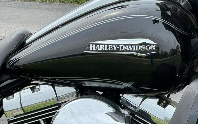 2015 Harley-Davidson® FLHTCUL - Electra Glide® Ultra Classic® Low