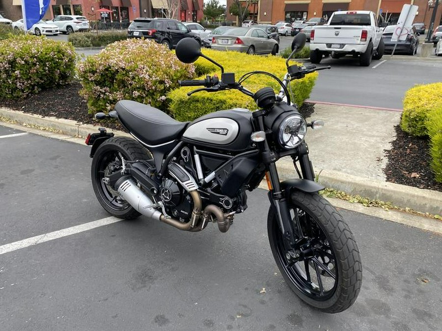 2022 Ducati Scrambler Icon Dark