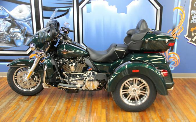 2024 Harley-Davidson Tri Glide Ultra Alpine Green / Vivid Black