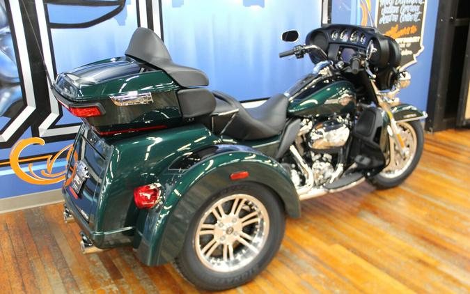 2024 Harley-Davidson Tri Glide Ultra Alpine Green / Vivid Black