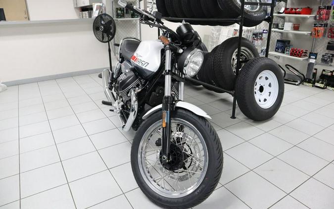 2023 Moto Guzzi V7 Special