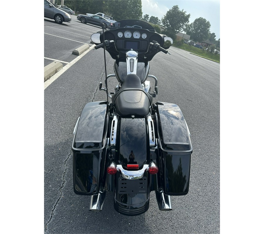 2022 Harley-Davidson Street Glide