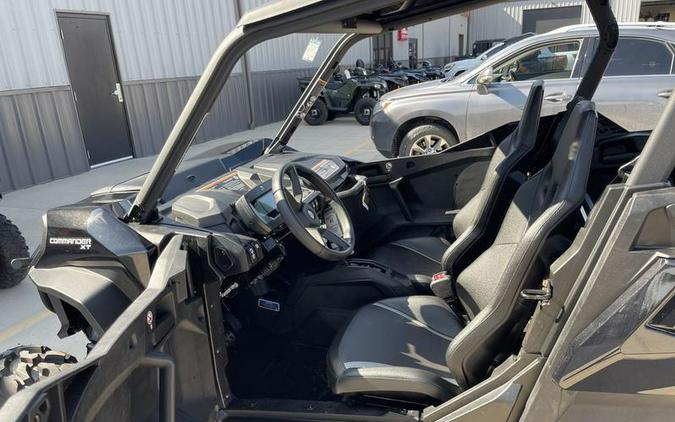 2025 Can-Am® Commander MAX XT 700