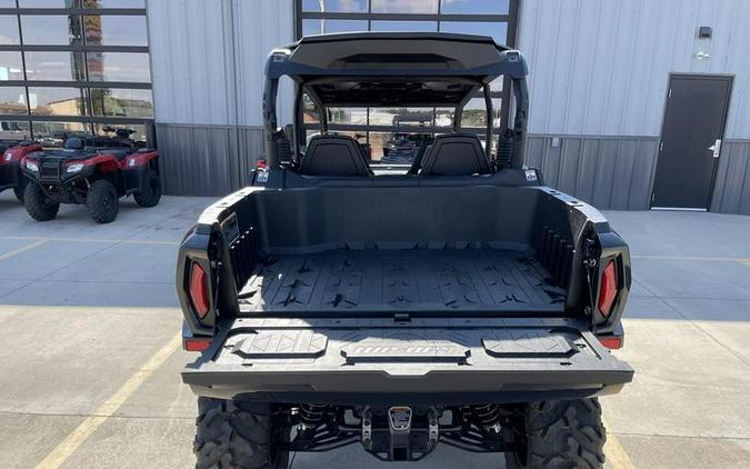 2025 Can-Am® Commander MAX XT 700