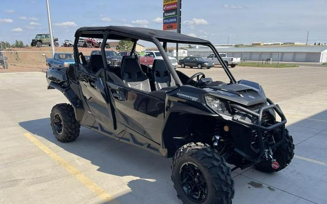 2025 Can-Am® Commander MAX XT 700