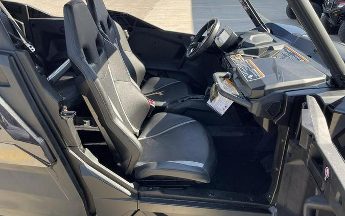 2025 Can-Am® Commander MAX XT 700