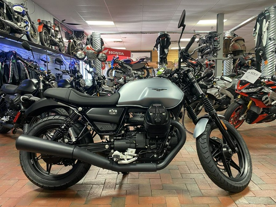 2021 Moto Guzzi V7 Stone E5