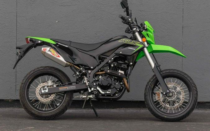 2023 Kawasaki KLX230SM Review [A Dozen Fast Facts]