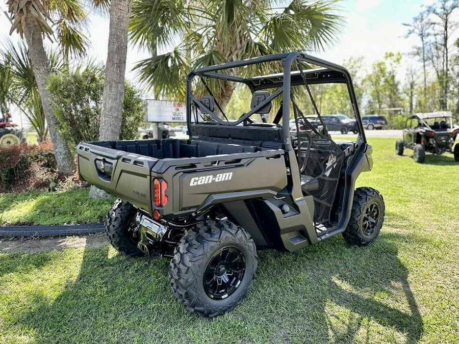 2024 Can-Am® Defender DPS HD9 Timeless Black