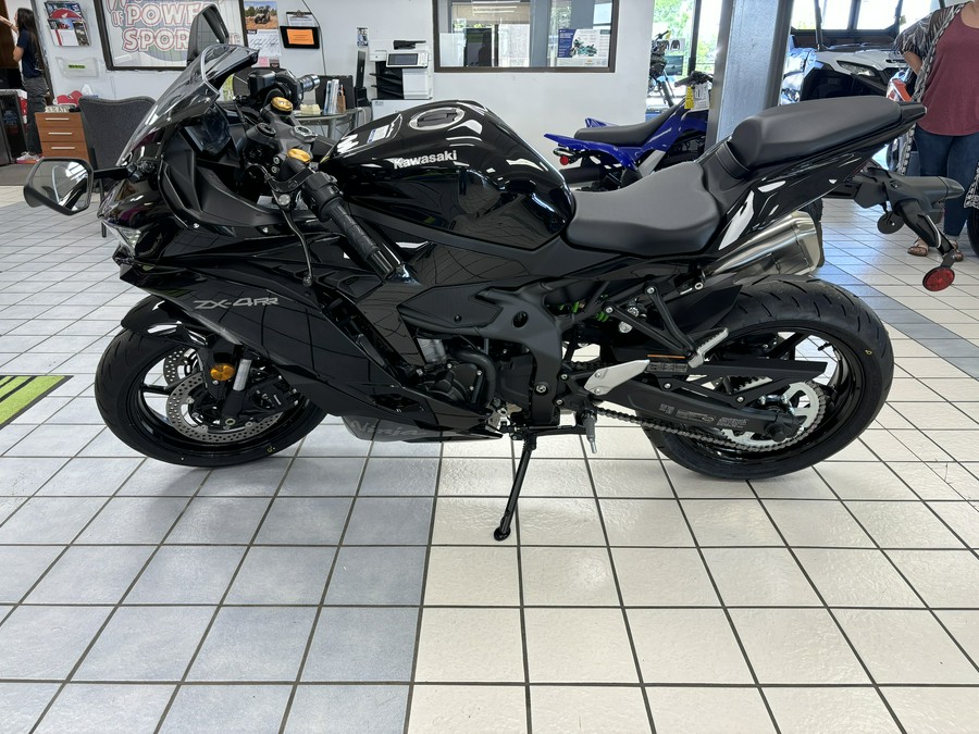 2024 Kawasaki Ninja® ZX™-4RR ABS